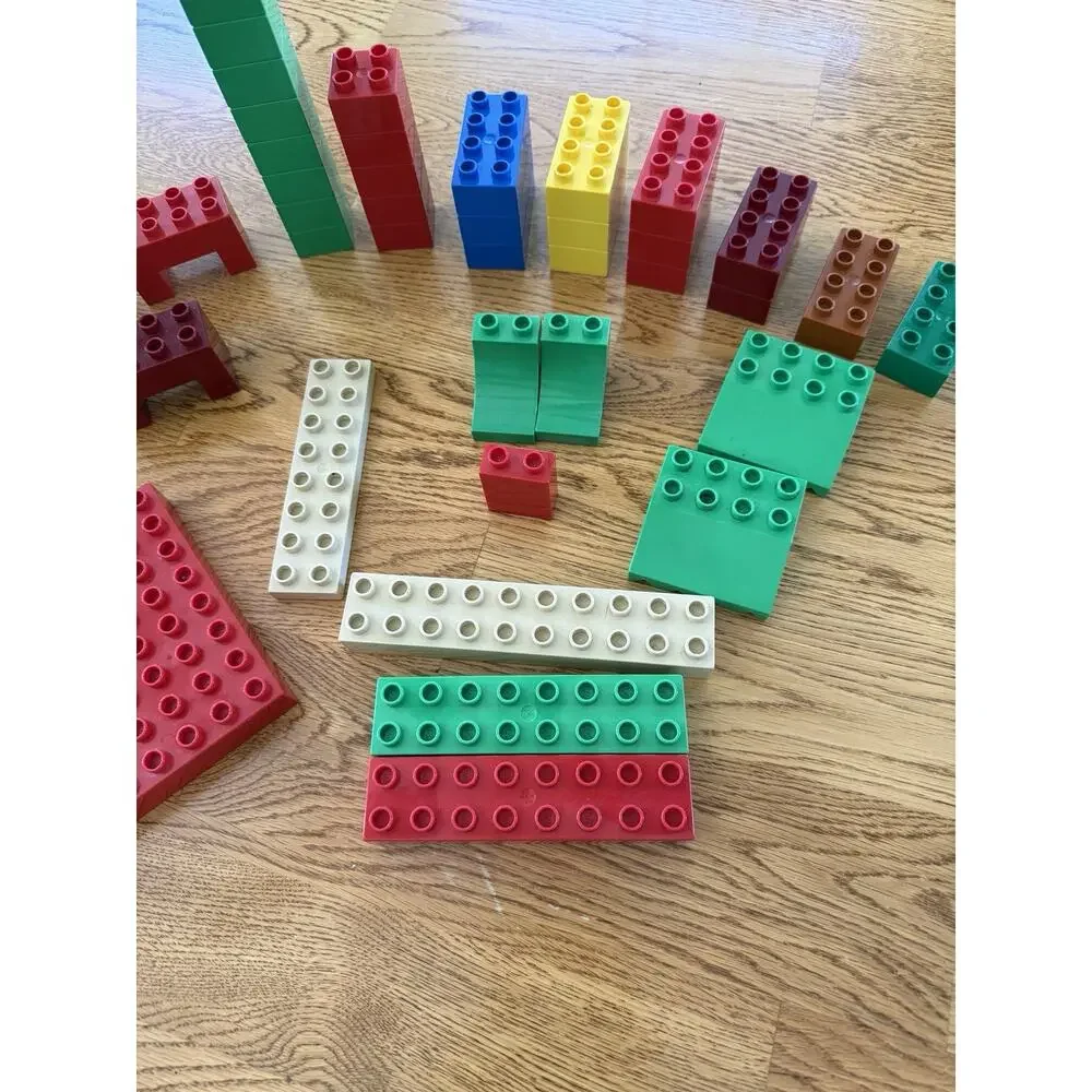 LEGO DUPLO Mixed Lot: Base Plate,Arches,Long Bricks Slopes -Replacement Parts - Picture 4 of 4